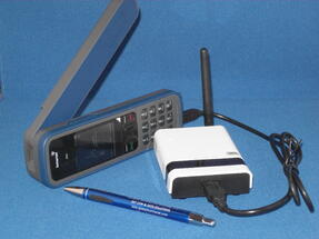 IsatPhone and wXa102 for GRIBS at sea. JPG